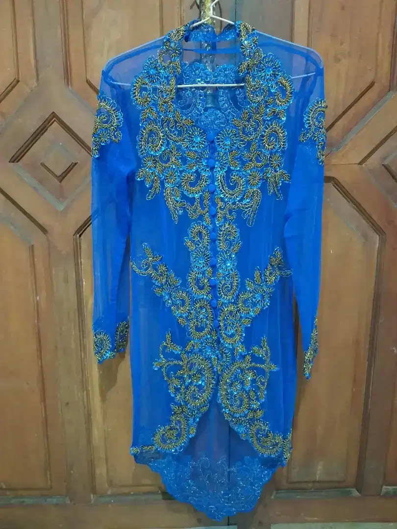 Kebaya Model Pinguin