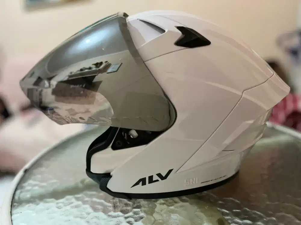 Dijual helm ALV masih bagus spt baru
