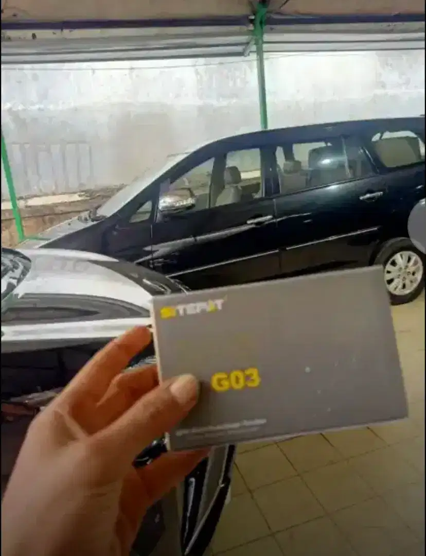 Gps tracker mobil