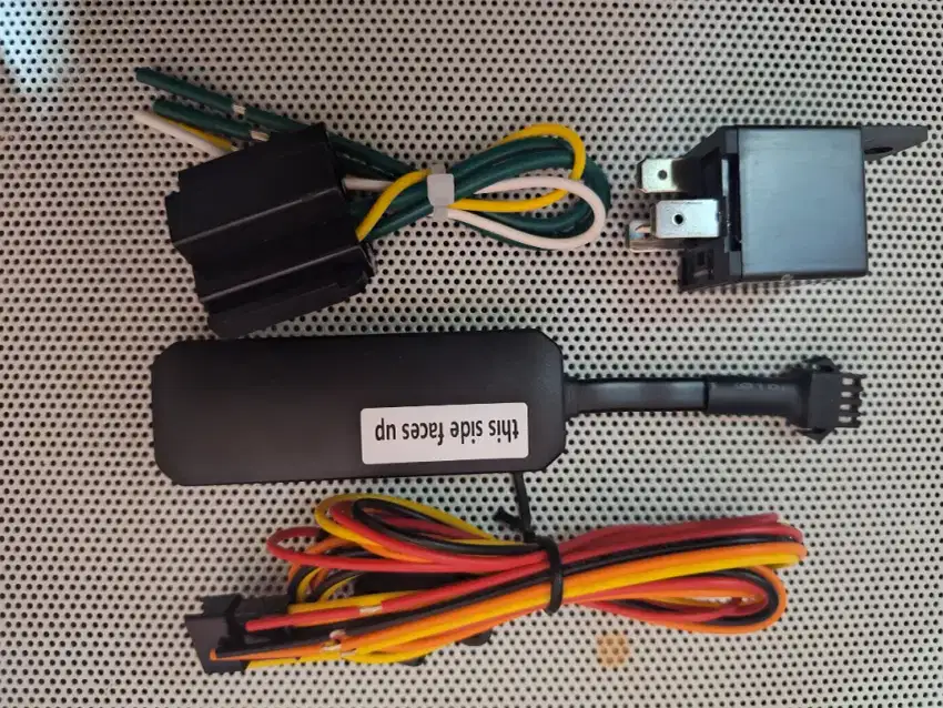 GT 800 GPS TRACKER (Pengaman & Pelacak armada kendaraan)