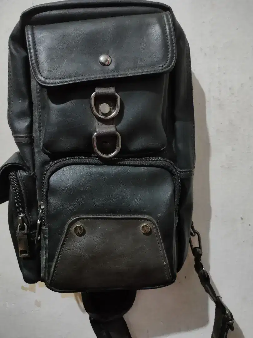 Tas selempang pria