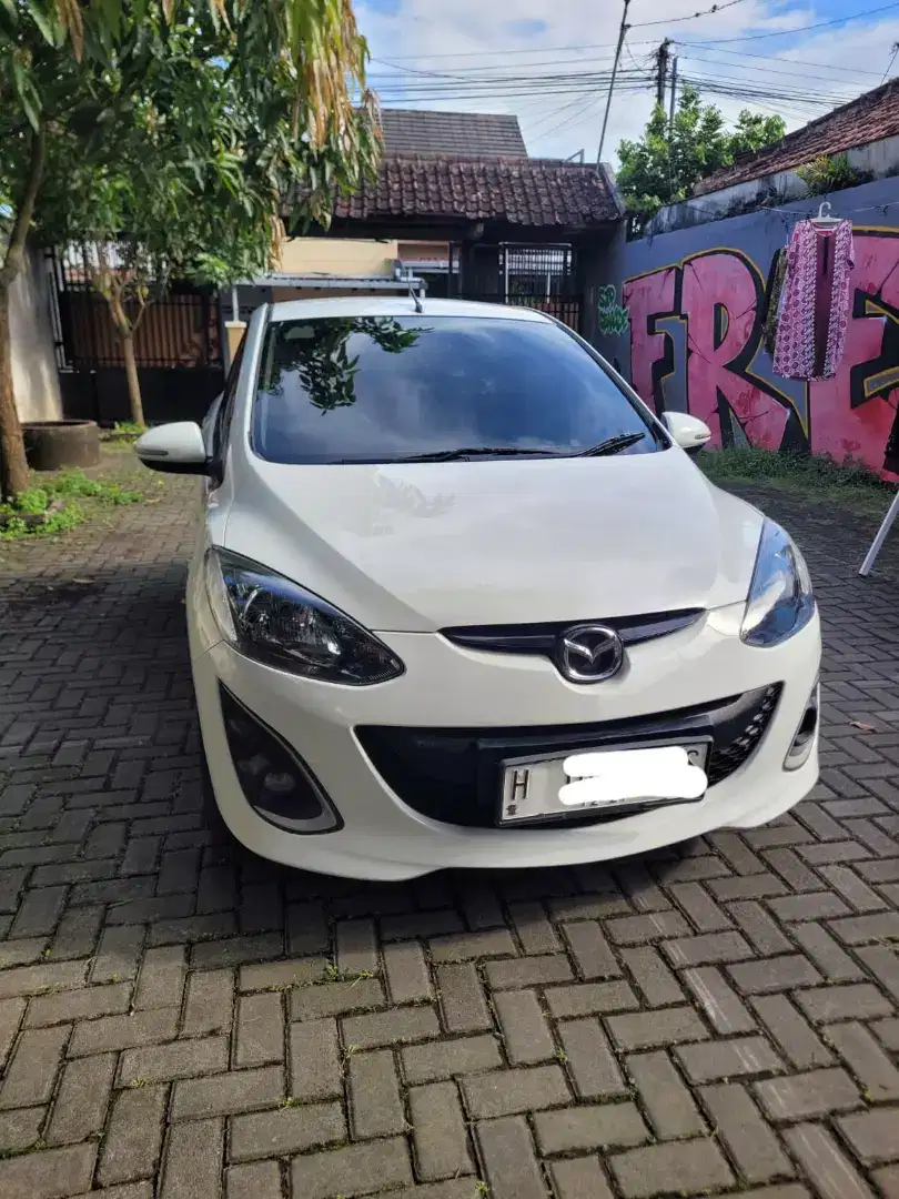 Mazda2 Tipe R 2012 plat H