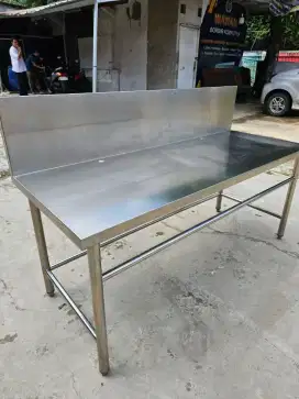 Meja kompor 
Ukuran 150 x 60 x 60
Harga 2,5jt
Stok 2 unit