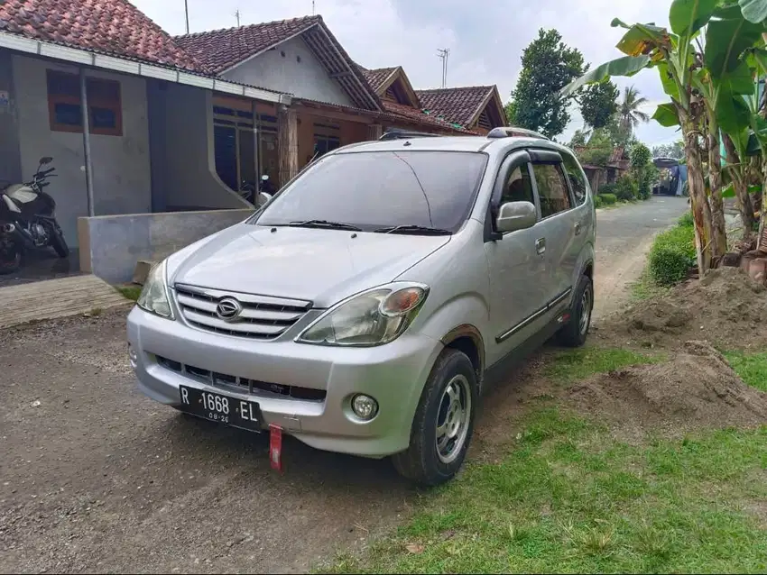 Daihatsu xenia Li tahun 2004