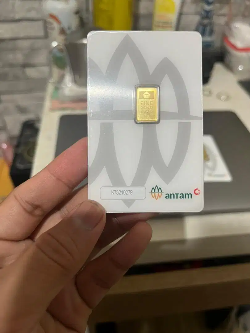 Logam mulia Antam 10 gr dan 1 gr