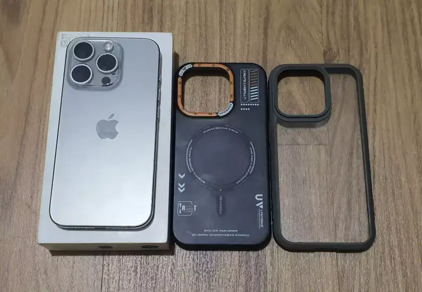Iphone 15 pro 256 dual sim mau beli