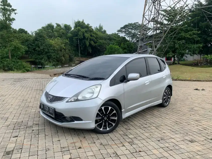 Honda Jazz Rs 2010AT Cash&Credit