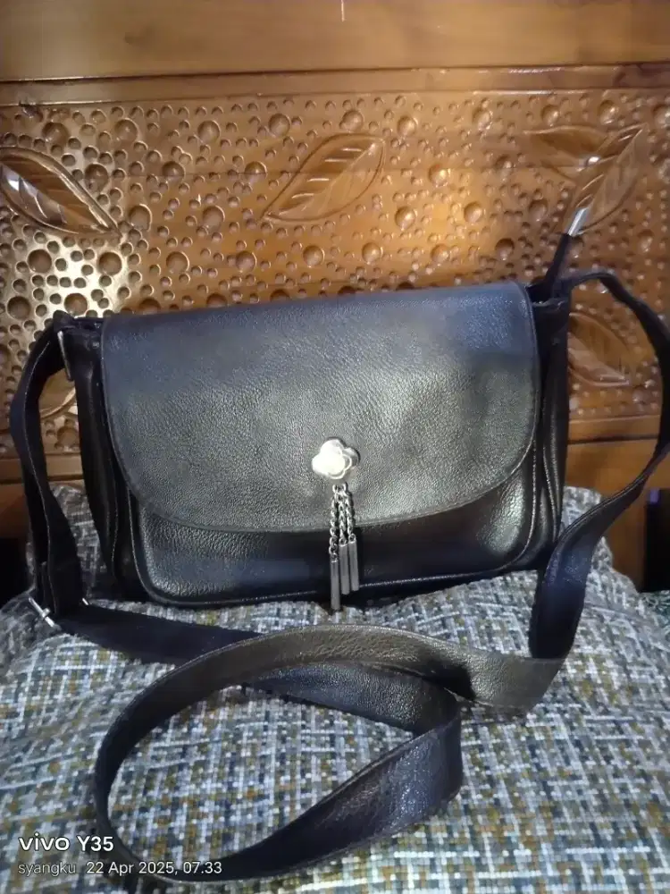 Tas sling / slempang wanita