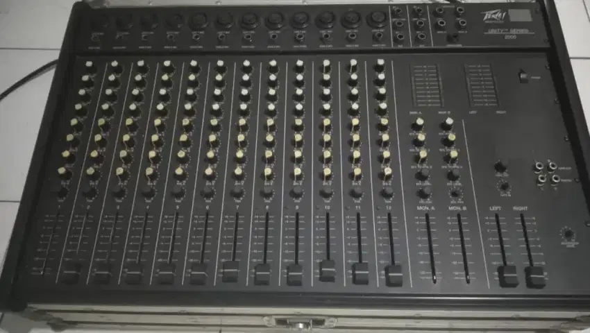 Mixer 12 ch unity 2000