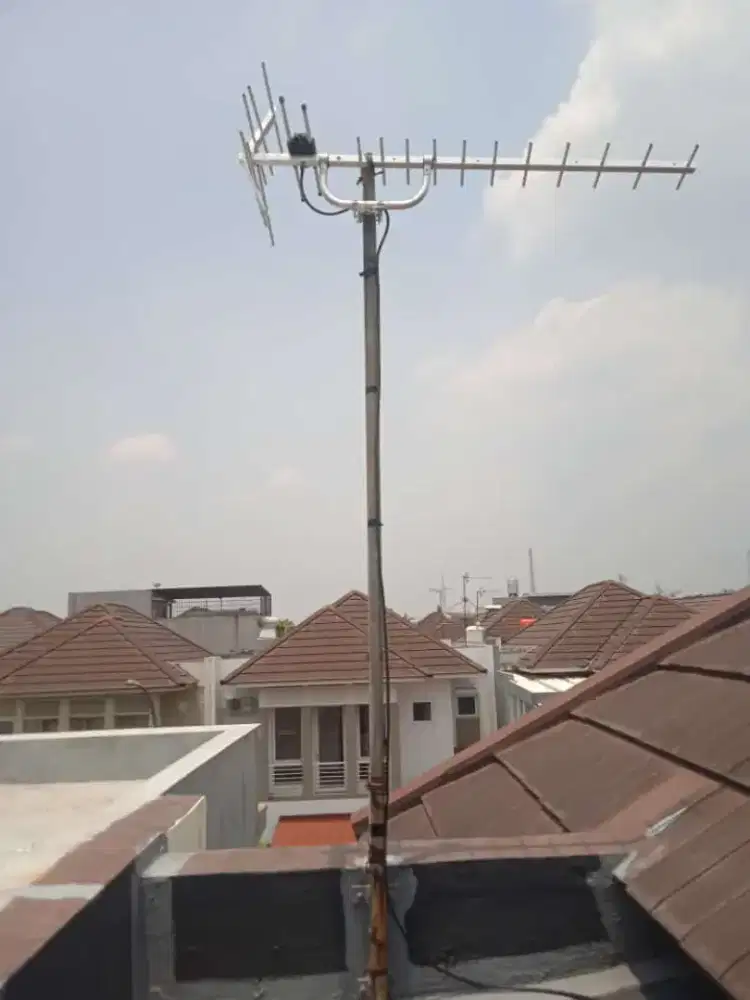 Jasa pasang antena TV digital di cibubur