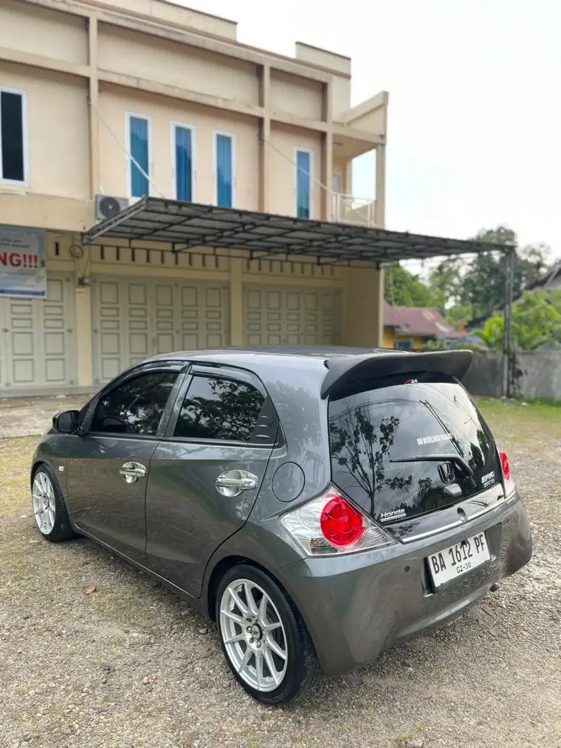 Brio tipe E manual ganteng mulus pajak baru bayar