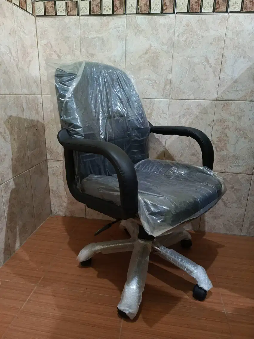 KD 8053 TBK KB / Kursi Lokal Hidrolis / Kursi Kerja Putar / Exco