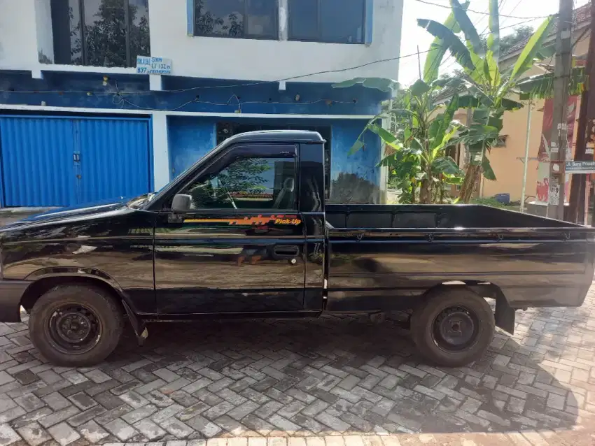 Mobil pick up Isuzu Panther Turbo Tahun 2018