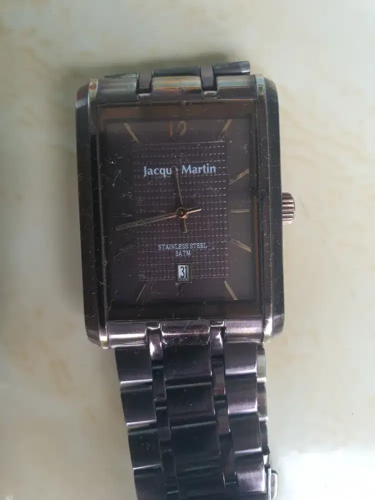 3 jam tangan bermerk