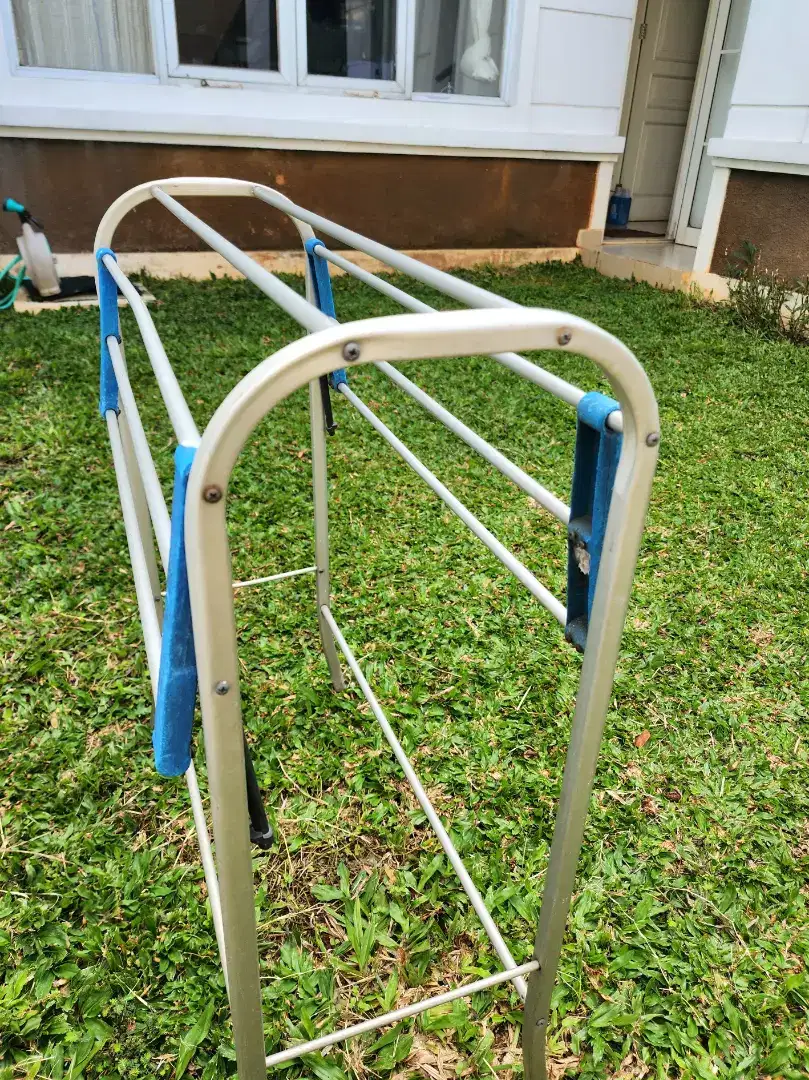 Jemuran Gantungan Baju Lipat Stainless