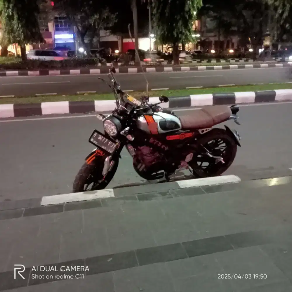 Yamaha XSR istimewa terawat