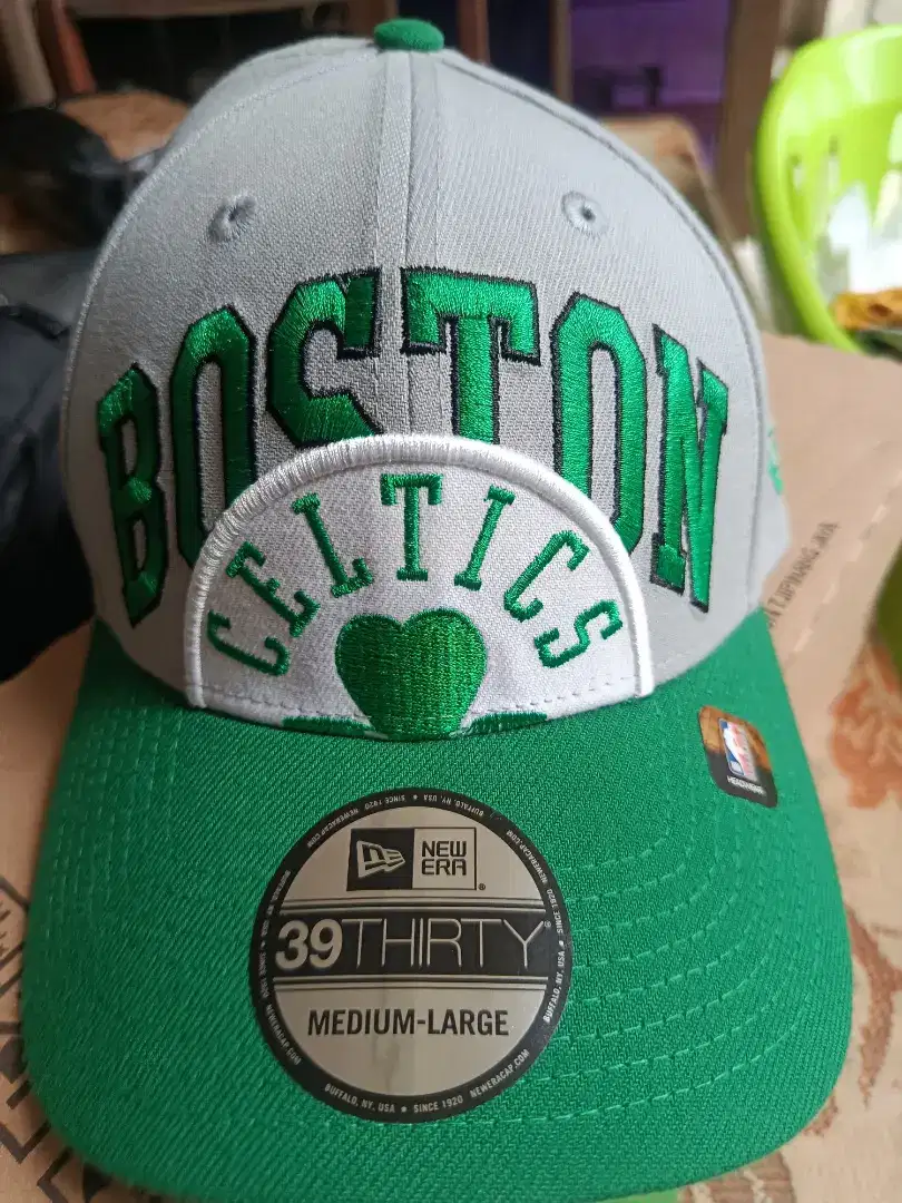 Topi new era 39 forty Celtics