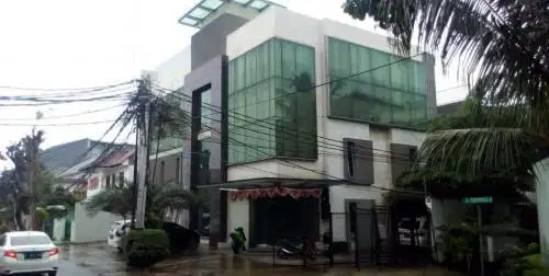 Jual Kantor Radio Dalam Jakarta Selatan 3 Lantai Luas Tanah Luas 800m2