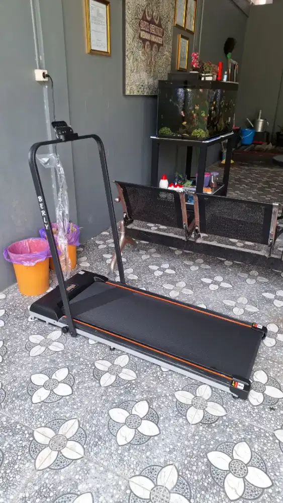 Walking pad Running alat olahraga praktis hemat listrik KONEK APLIKASI
