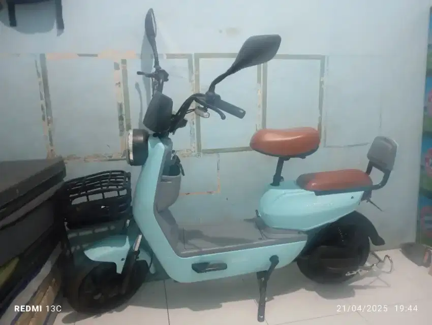 Sepeda Listrik U-Winfly D7D