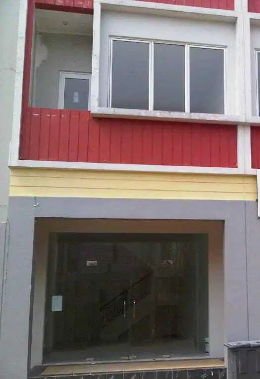 DIJUAL Ruko Golden 8  Summarecon Serpong,  PERSIS DEPAN  SEKOLAH PAHOA