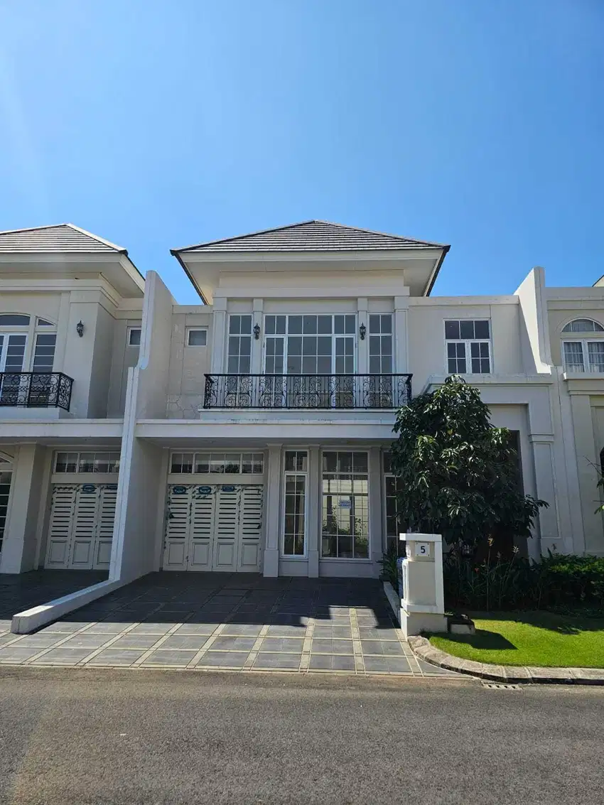 RUMAH MEWAH CLUSTER JADE 10x20. SUMMARECON MAKASSAR. SIAP HUNI. 5 KT