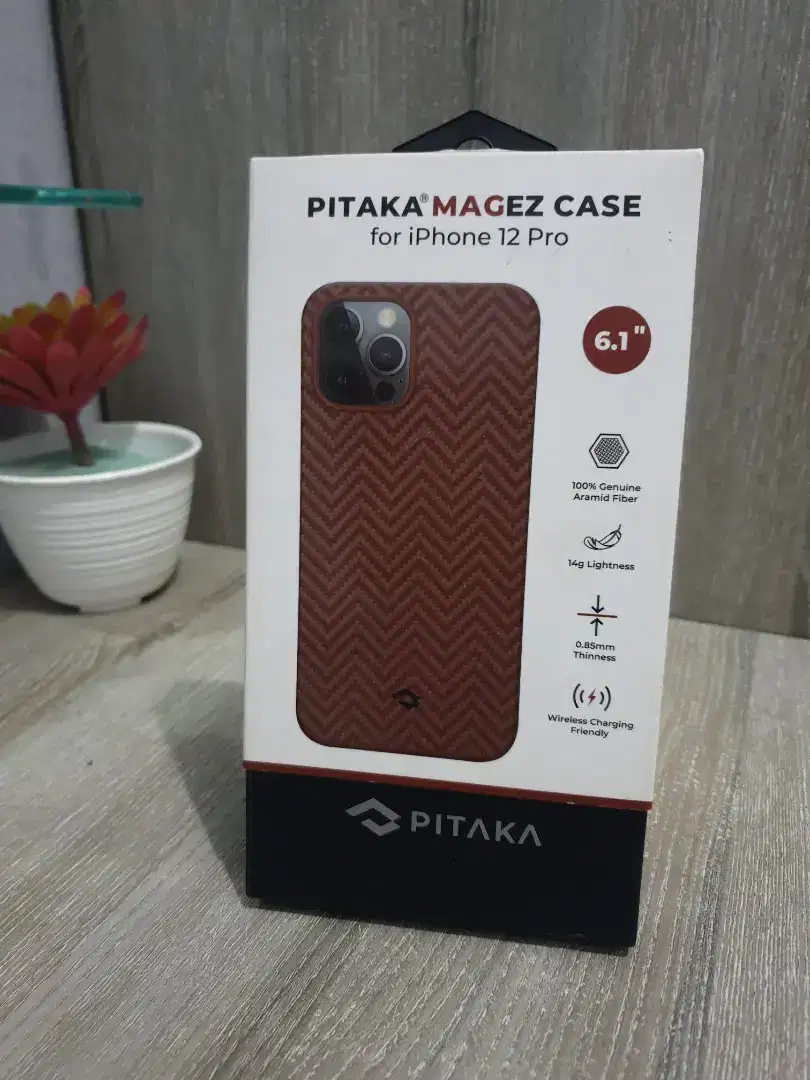 iPhone 12 Pro Original Pitaka Magez Carbon Case Casing