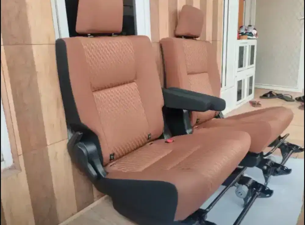 Kursi captain set innova reborn Q