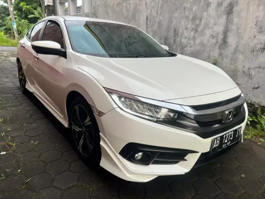 Civic Turbo 2016 AB tgn 1