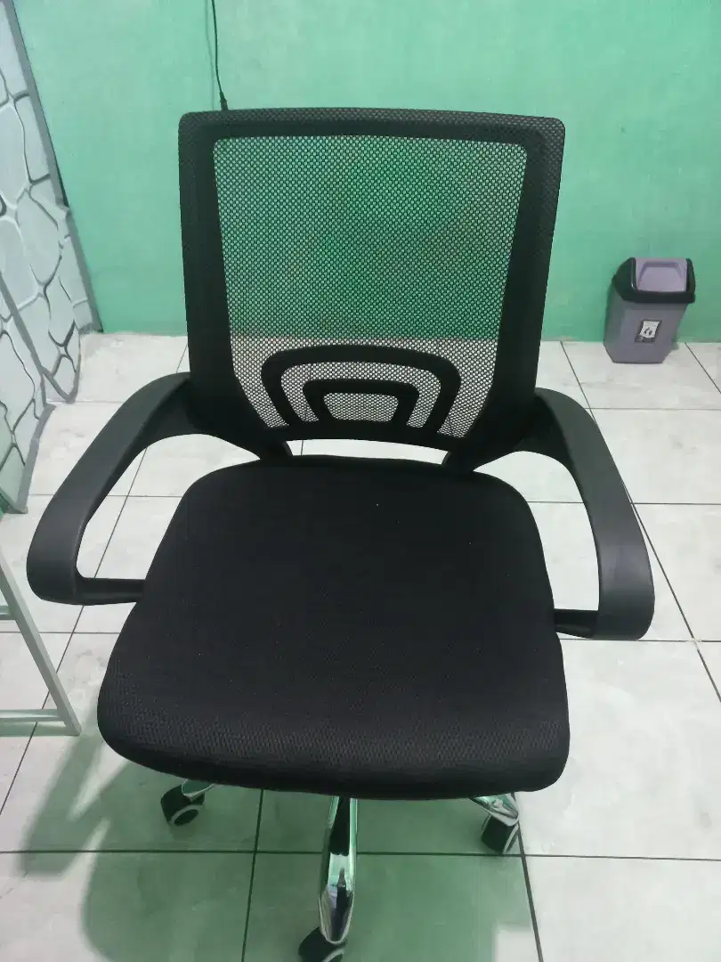 Kursi kantor / kursi belajar / kursi busa ada roda dan bisa mutar