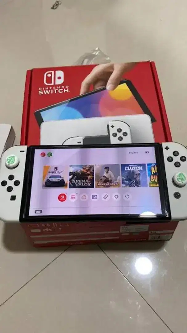 Nintendo switch oled c,f.w