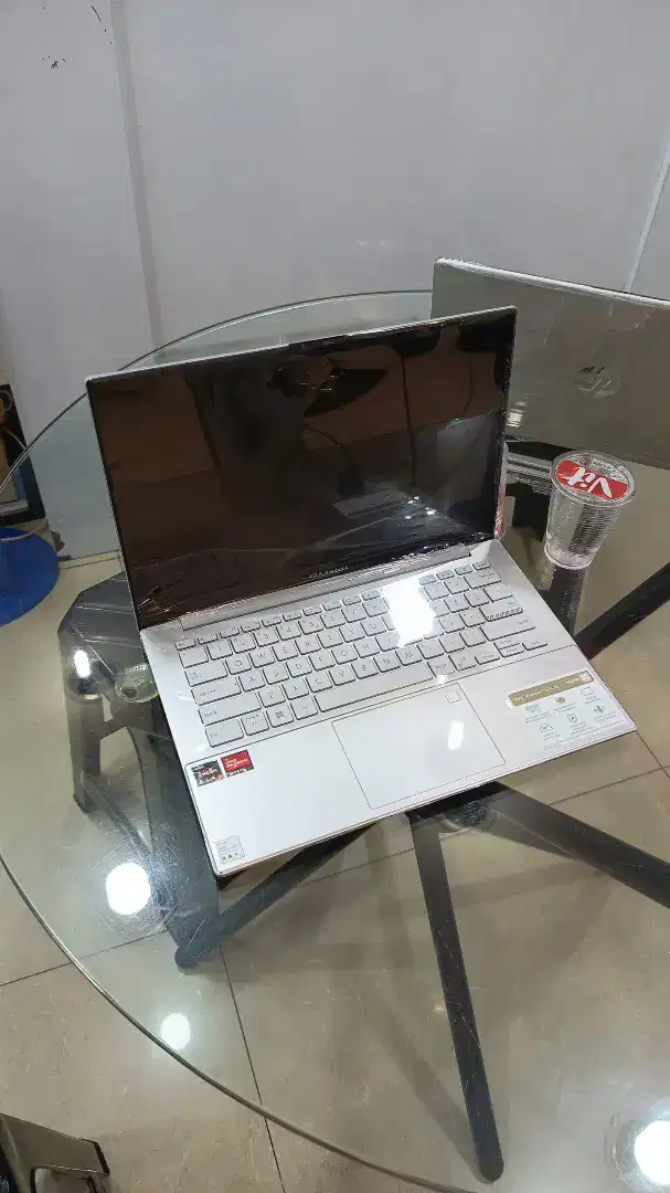 Jual laptop Asus,baru garansi resmi.terima jual beli laptop.