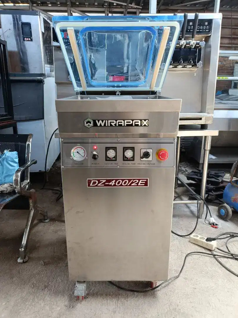 Good Condition Mesin vacuum
Vacum Sealer 
Merk Wirapax
DZ 400 2E