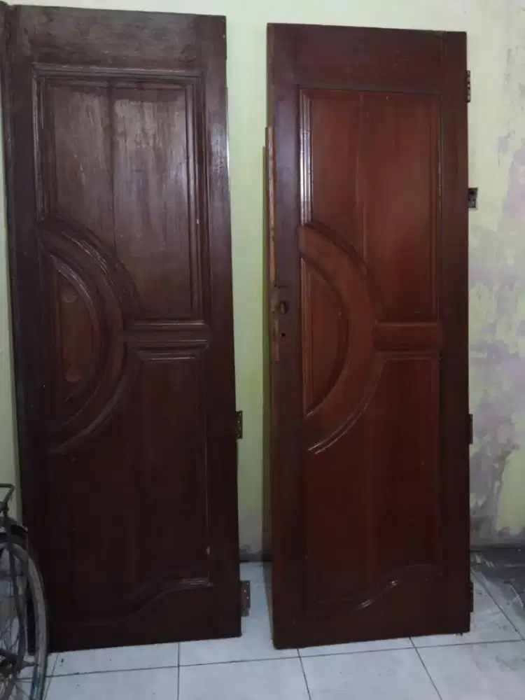 Di jual pintu 2 bekas
