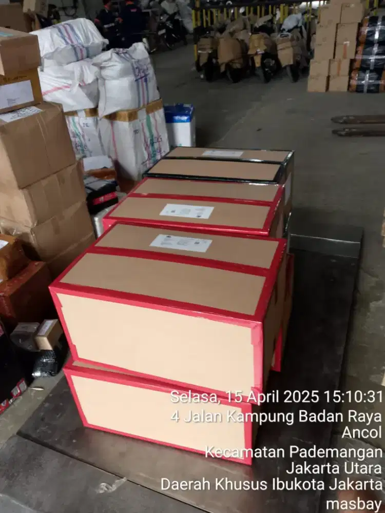 Dicari kurir motor dan mobil punya SIM a dan c