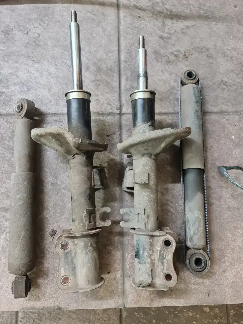 Pegas /shockbreaker wuling confero depan & belakang
