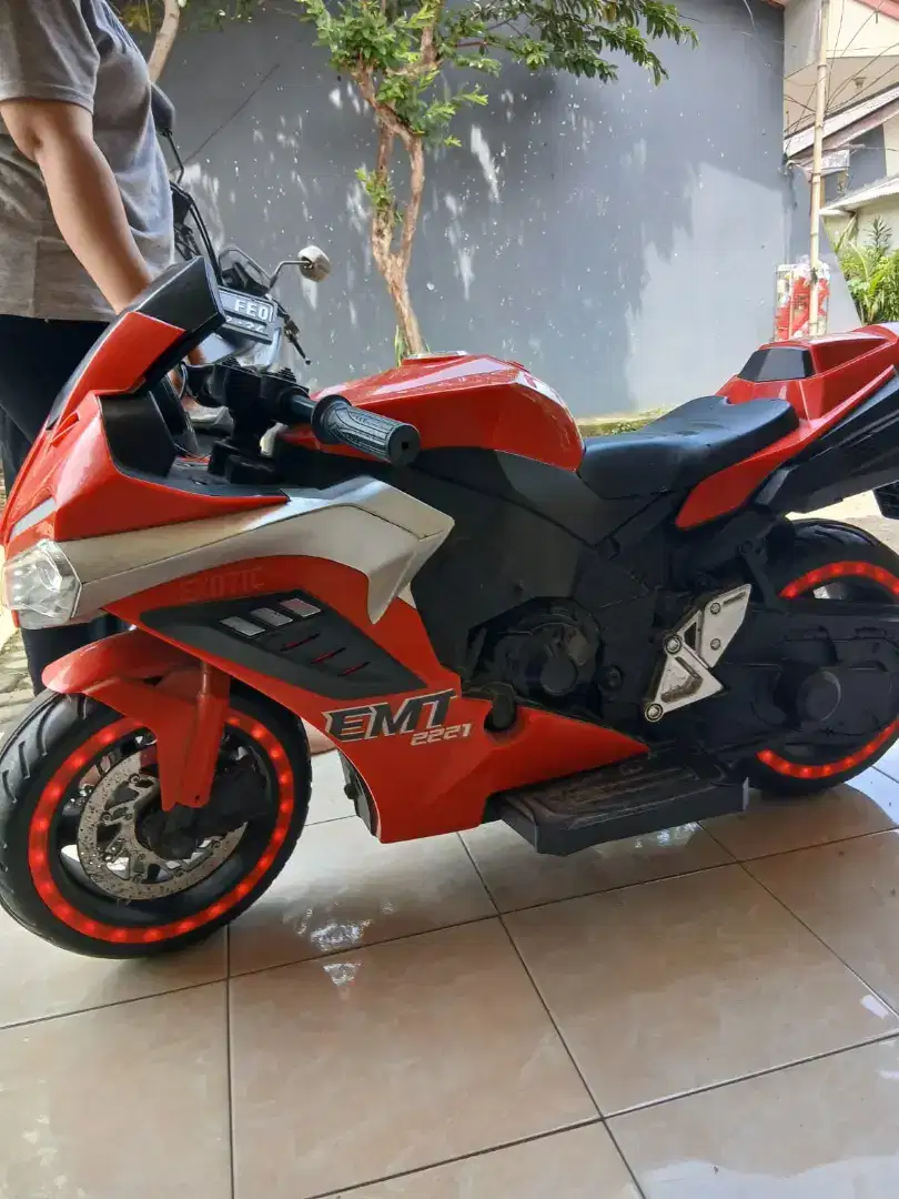 Motor Aki Anak Model Moge