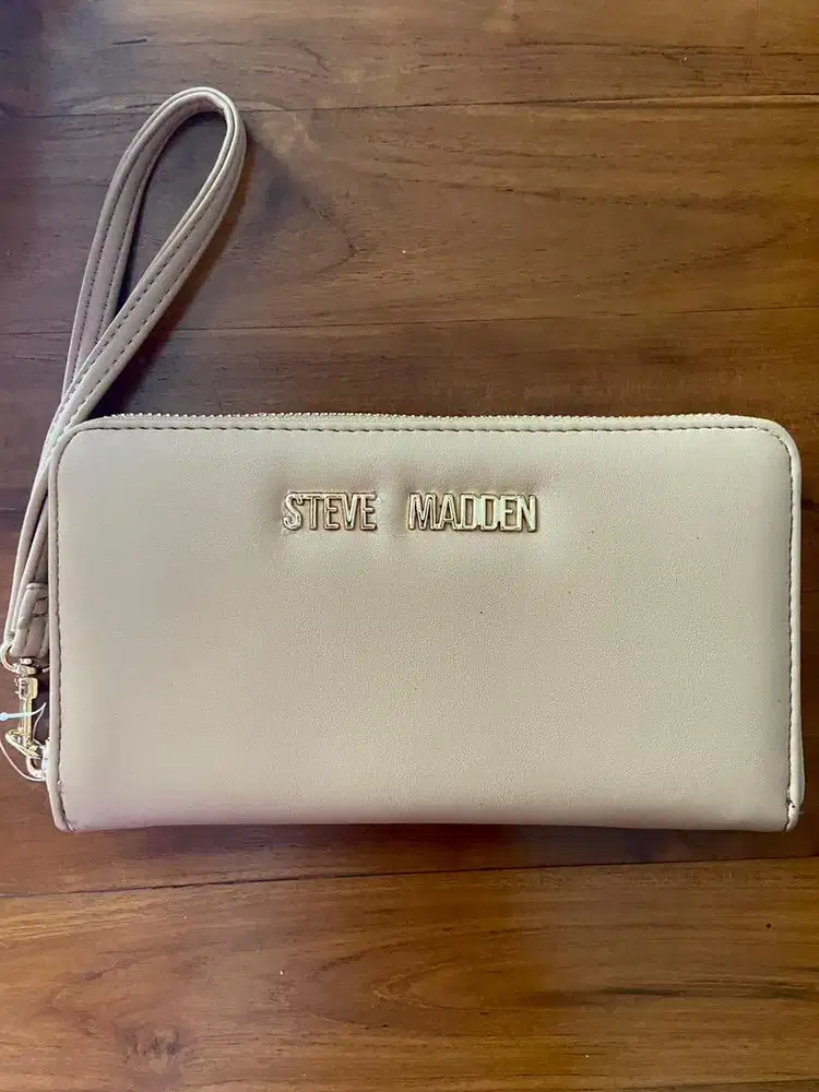 Dompet Panjang Steve Madden