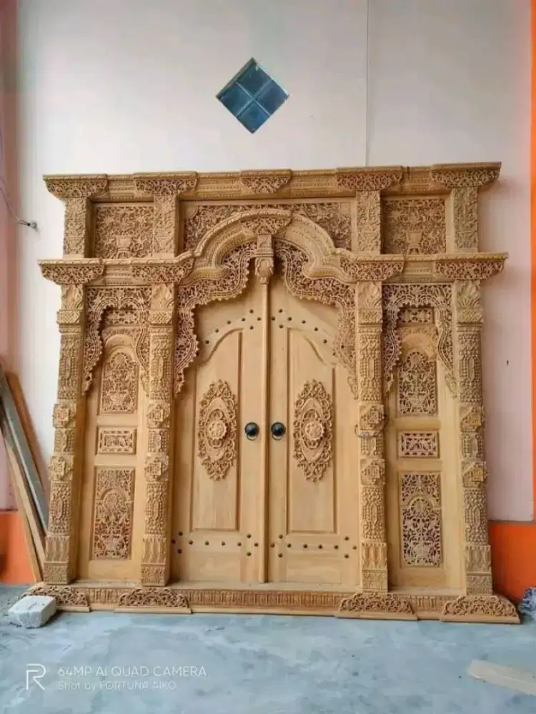 Pintu gebyok jeparara