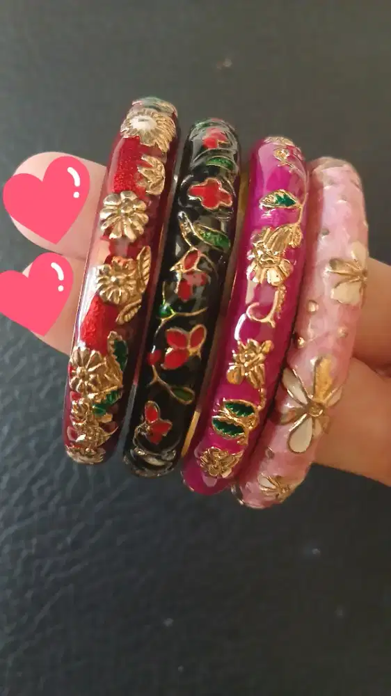 Gelang lawas Logam antik keren