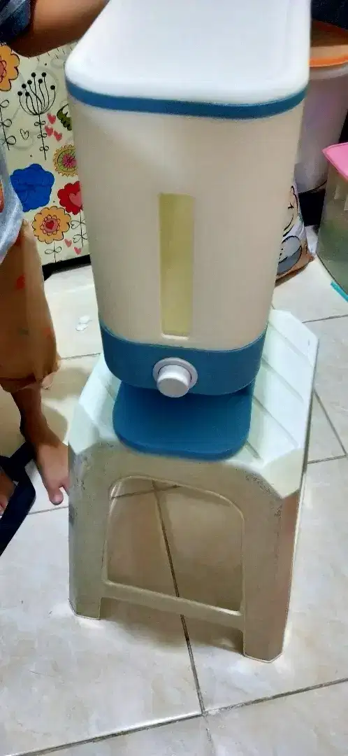 Dispenser beras 12lt