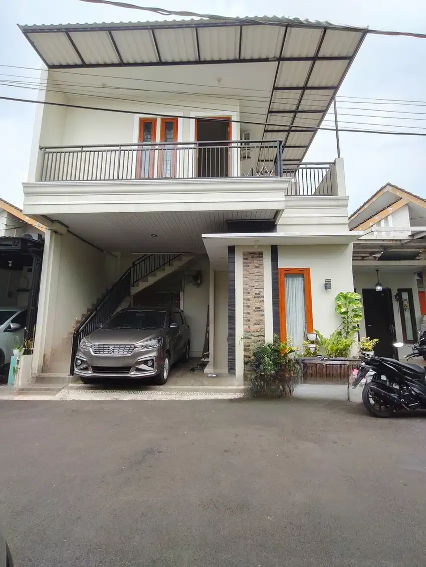 Rumah second dalam cluster di Ciracas Jaktim