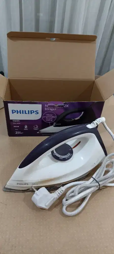 Strika listrik Philips