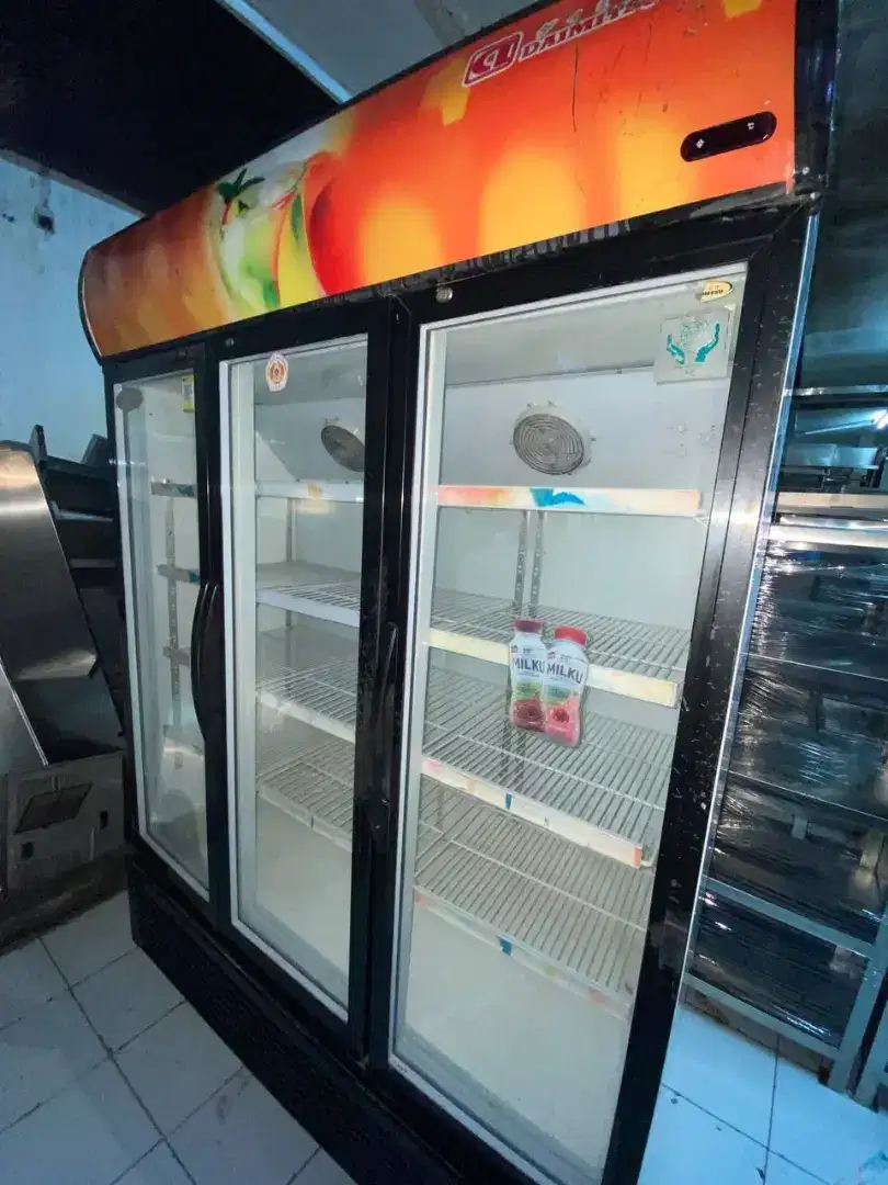 showcase daimitsu 3 pintu 1000 liter