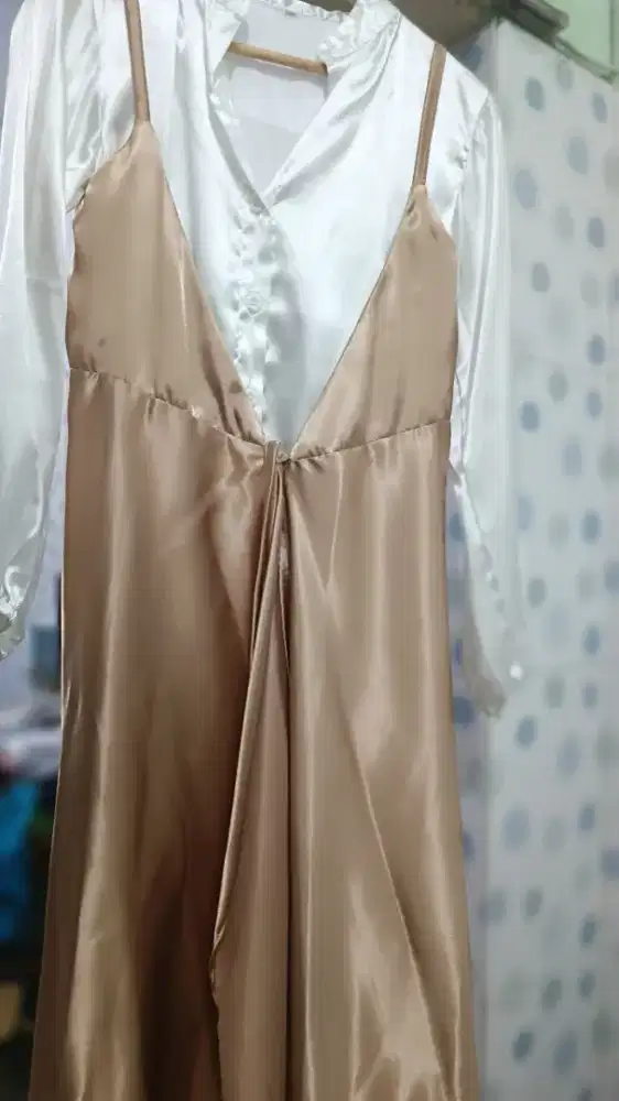 Dress satin satu set