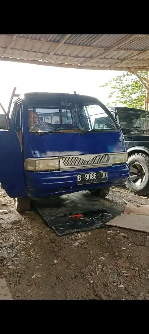 Jasa buang puing kayu dan sampah