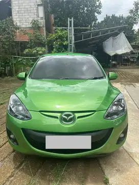 Mazda 2 2012 Bensin