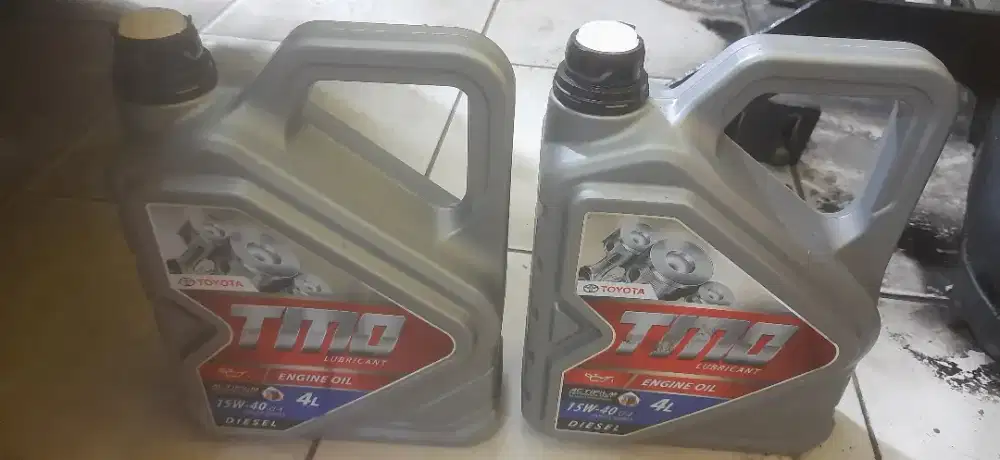 Dijual paket oli tmo diesel 4 liter 2 botol, filter udara, filter oli