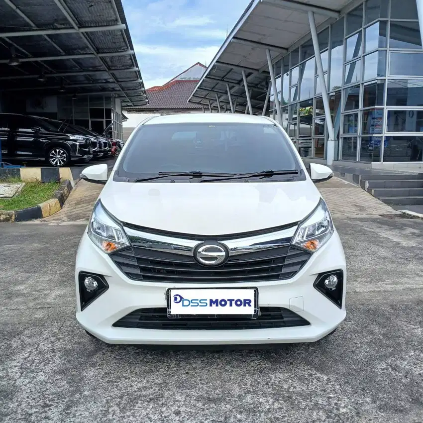 SIGRA 1.2 R AT THN 2022 PUTIH