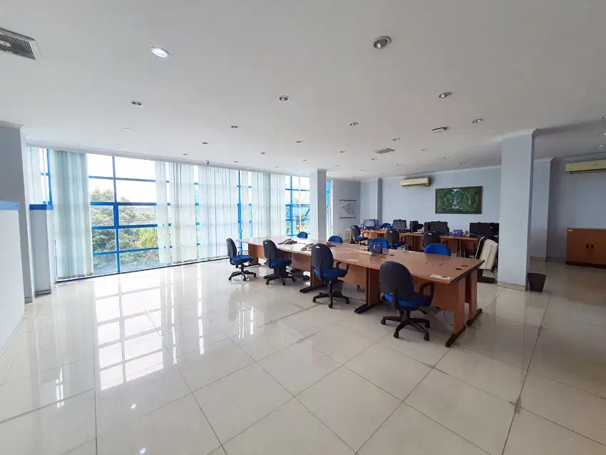Kantor / Gedung di Raya Jemursari